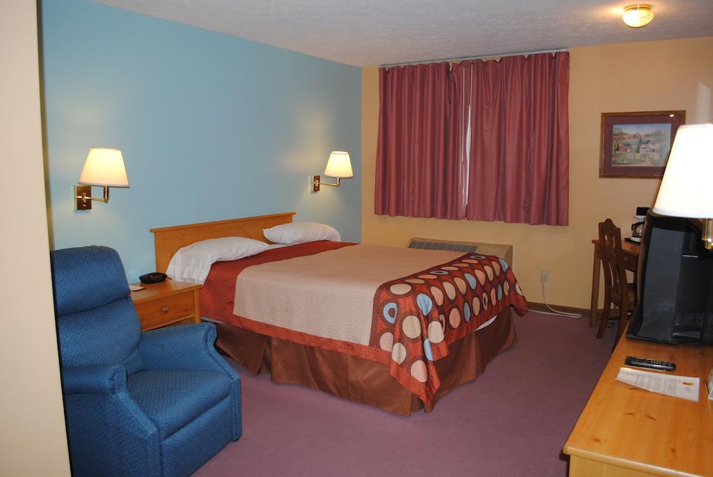 Super 8 By Wyndham Shipshewana Quarto foto